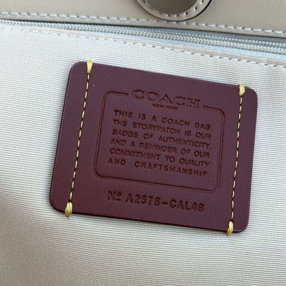 Coach City Tote In Signature Canvas Butter Yellow Shoulder Bag Purse - Picture 6 of 8